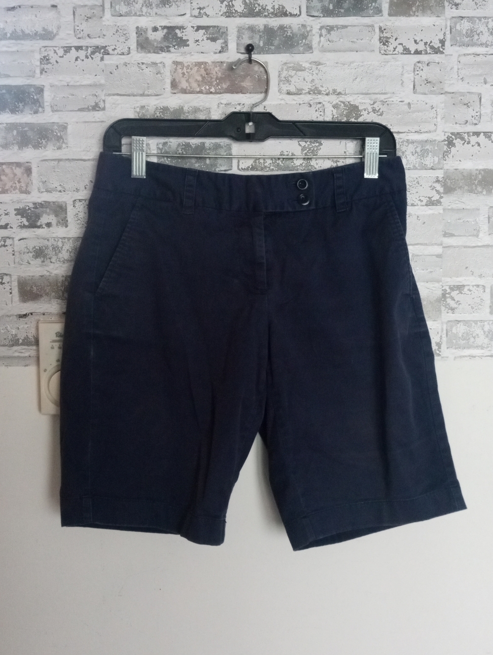 Vineyard Vines Khaki Shorts